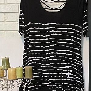 Grace Elements Black and White Striped Short Sleeve Top
